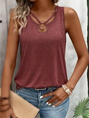Burgundy V-Neck Tank Top Size L - Metal Ring Detail Casual Chic